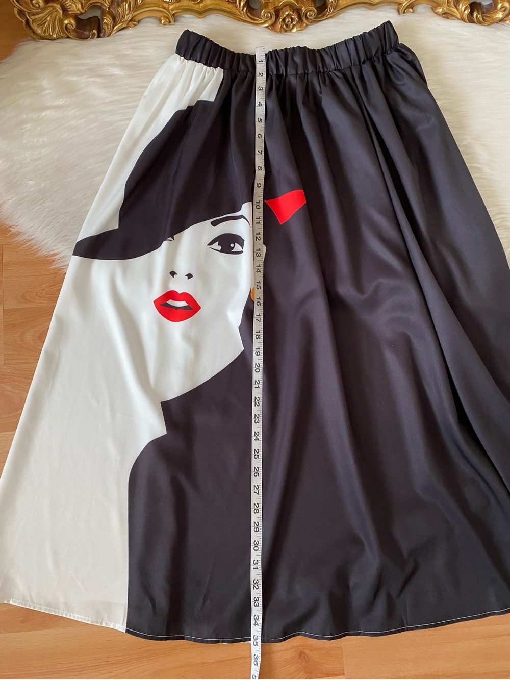 Lady Face Print Maxi Skirt - Picture 5 of 7
